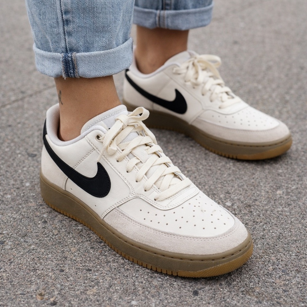 NEW, never used. Nike Men's size 8,5/ woman 10Cream and Black Sneakers